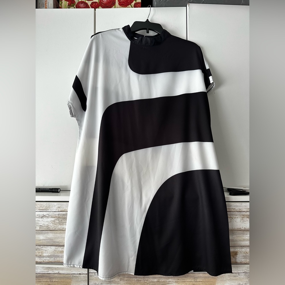 🖤🤍 Emery Rose Colorblock Swing Dress Size 0XL Black White Abstract Midi